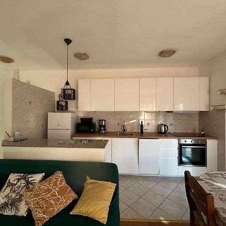 Apartman Petra Kaštela Екстериор снимка