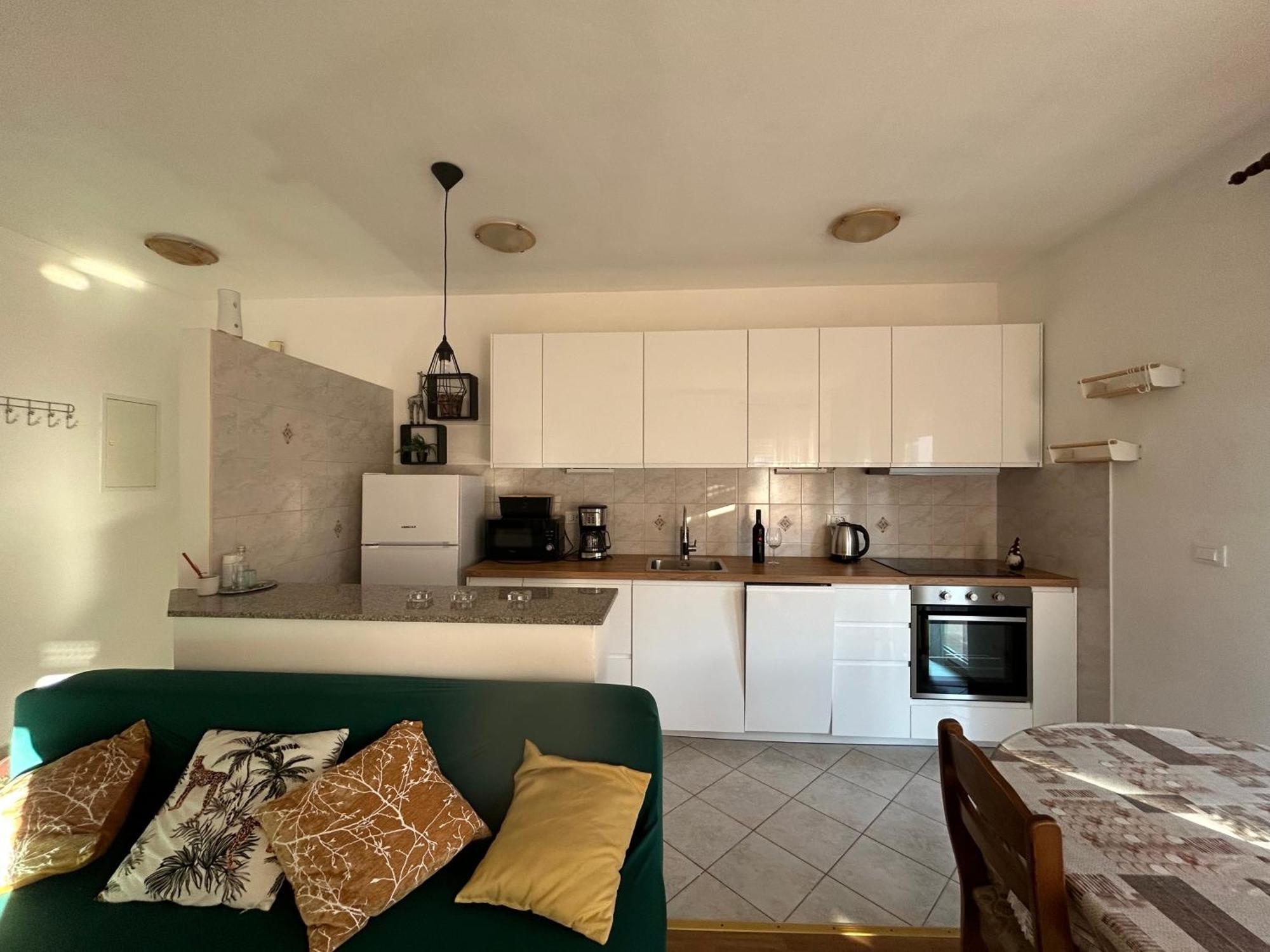 Apartman Petra Kaštela Екстериор снимка